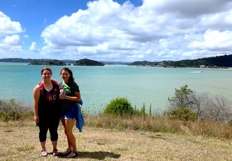 Au Pairs enjoying beach time in New Zealand!